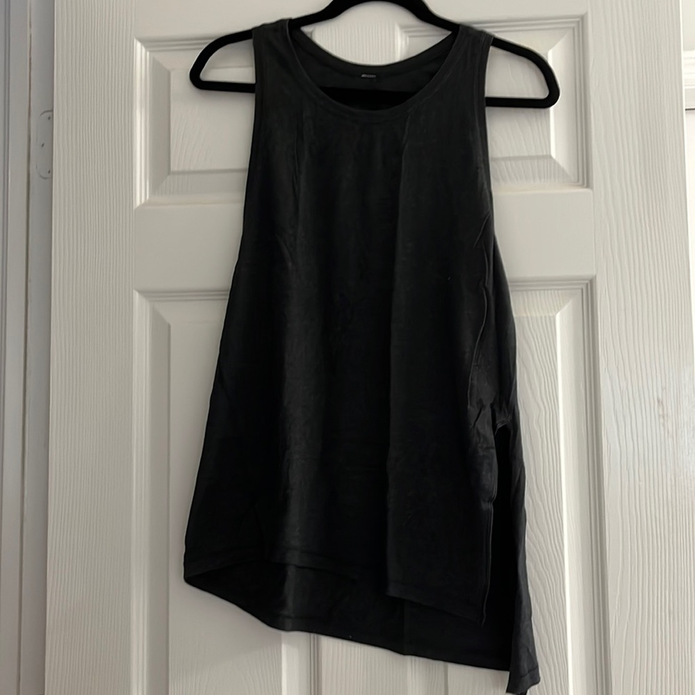 Lululemon athletica Muscle A-line tank with open side, size 4